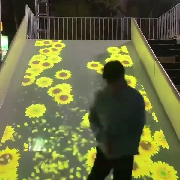 Interactive Projection Slide