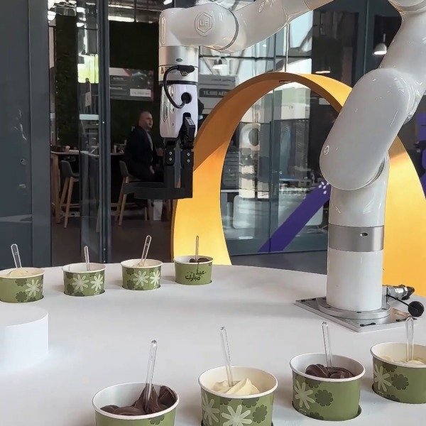 Ice Cream Robot